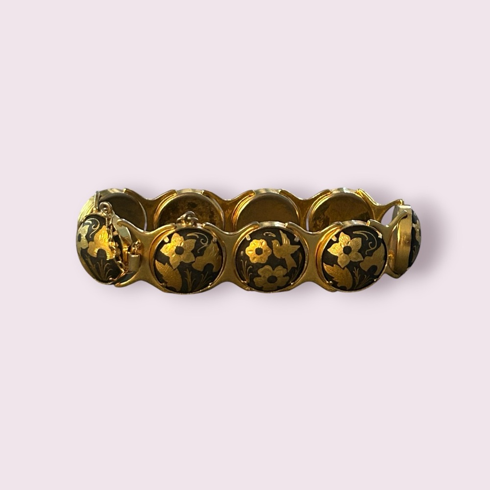 VTG Damascene Round Panel Bracelet Black Gold Floral Bird 7" Push Lock Closure
